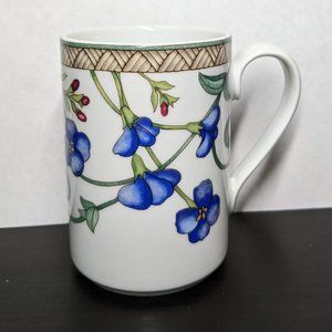 Dansk Umbrian Flowers Mug